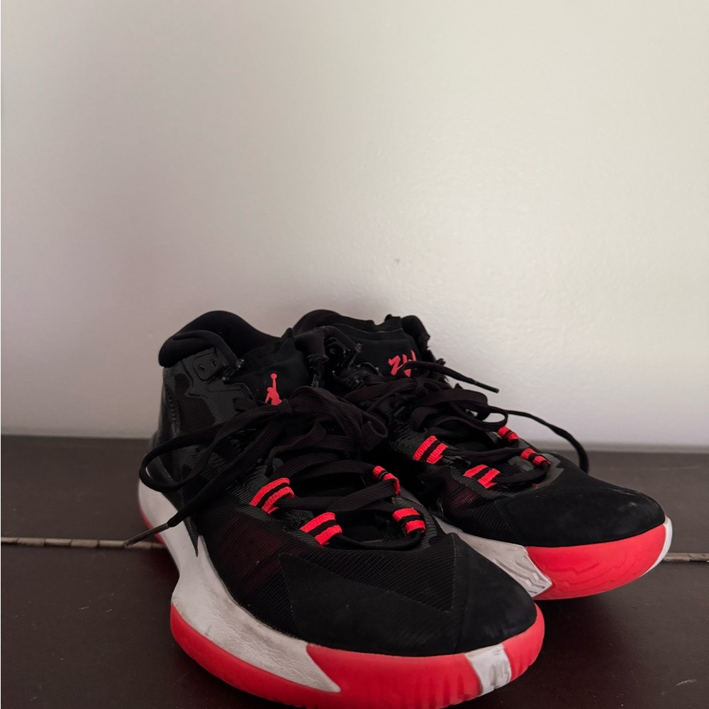 Nike Jordan Zion Black Basketball Shoes Size 10